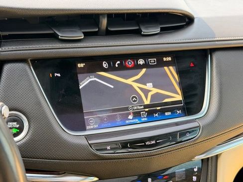 Used 2017 Cadillac XT5 Premium Luxury AWD/4WD image 32