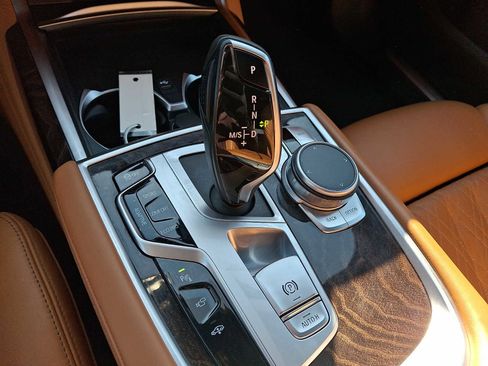 Used 2022 BMW 750i xDrive w/ Luxury Rear Seating Package AWD/4WD image 15