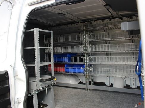 Used 2021 Chevrolet Express 2500 RWD image 13