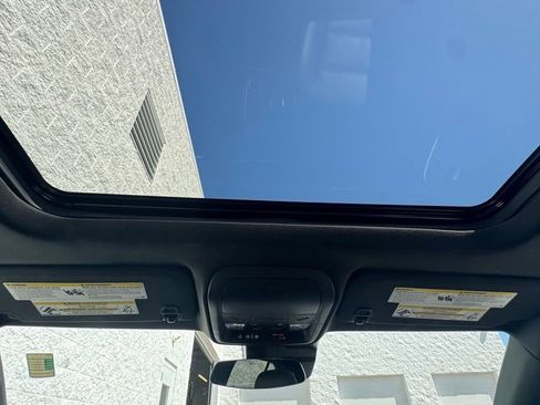 Used 2020 Cadillac XT4 Premium Luxury image 14