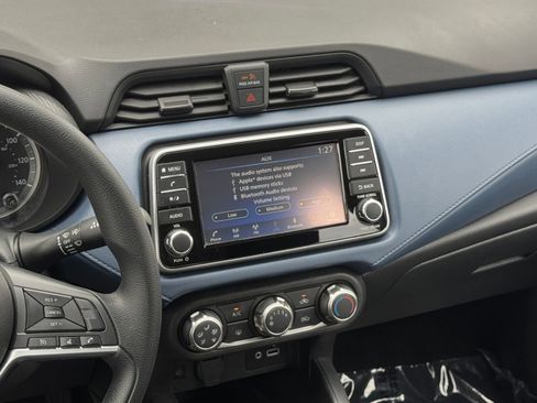 Used 2025 Nissan Versa SV FWD image 17