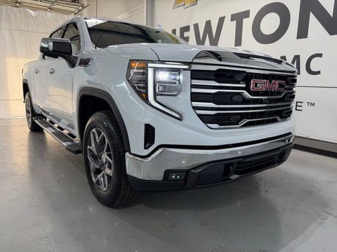 New 2026 GMC Sierra 1500 SLT w/ SLT Premium Plus Package image 38