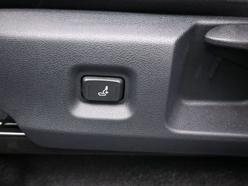 Used 2026 Toyota Tacoma SR AWD/4WD image 33