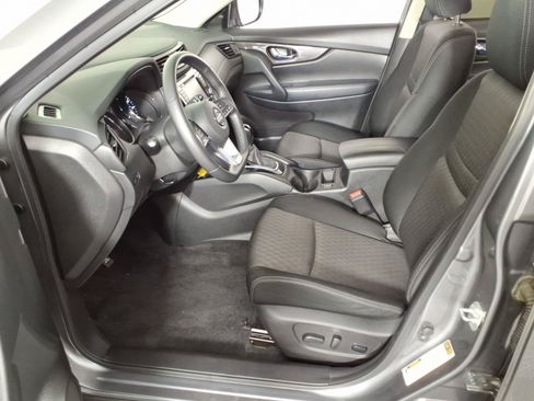 Used 2019 Nissan Rogue SV FWD image 20