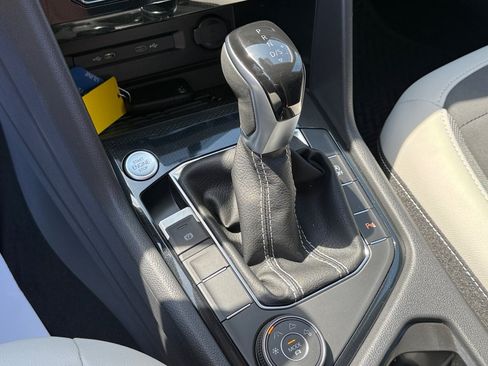 New 2026 Volkswagen Taos SE AWD/4WD image 20