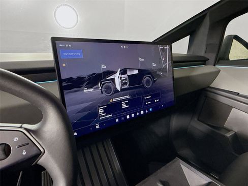Used 2024 Tesla Cybertruck AWD Crew Cab image 6