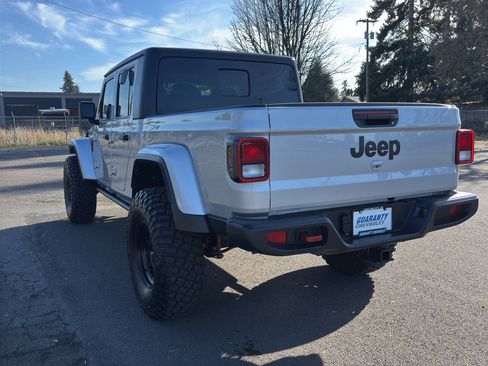 Used 2022 Jeep Gladiator Sport AWD/4WD image 20