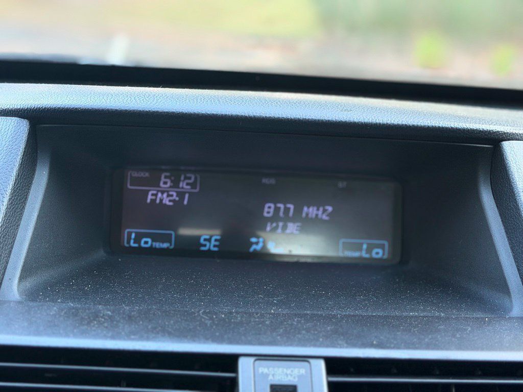 Used 2011 Honda Accord EX-L image 21