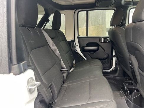 Used 2019 Jeep Wrangler Unlimited Sport S image 13