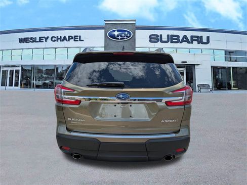 Used 2023 Subaru Ascent Premium w/ Convenience Package image 6