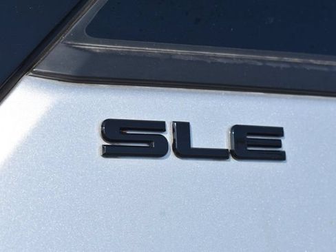 Used 2021 GMC Terrain SLE w/ Driver Convenience Package AWD/4WD image 13