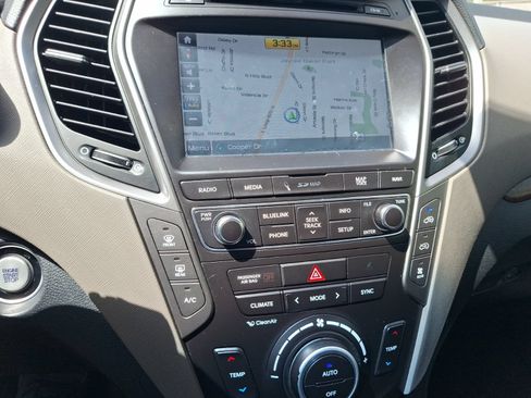 Used 2017 Hyundai Santa Fe FWD image 28