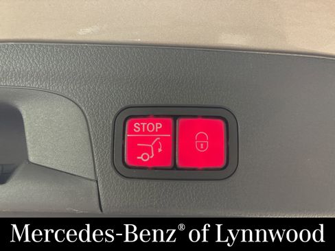 Used 2020 Mercedes-Benz GLE 350 4MATIC image 7