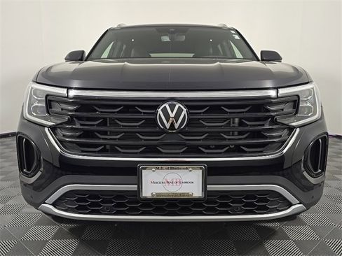 Used 2024 Volkswagen Atlas Cross Sport SEL image 10