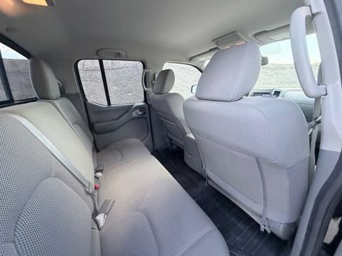 Certified 2020 Nissan Frontier SV RWD image 27