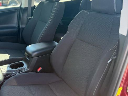 Used 2018 Toyota RAV4 XLE image 9