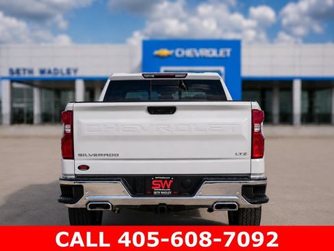 Used 2025 Chevrolet Silverado 1500 LTZ w/ Z71 Off-Road Package AWD/4WD image 6