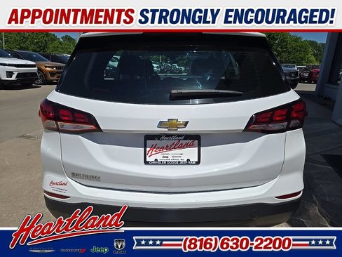 Used 2023 Chevrolet Equinox LS FWD image 9