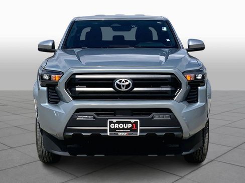 Used 2024 Toyota Tacoma SR5 image 4