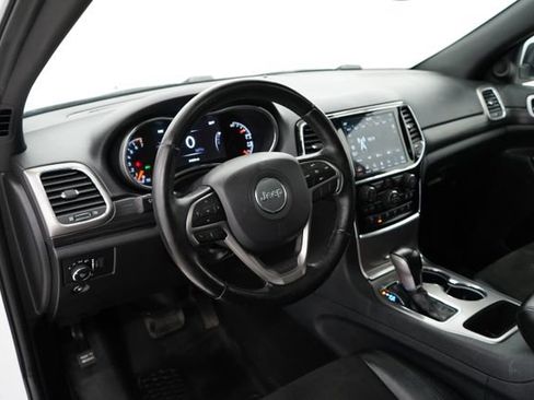 Used 2020 Jeep Grand Cherokee Altitude image 14