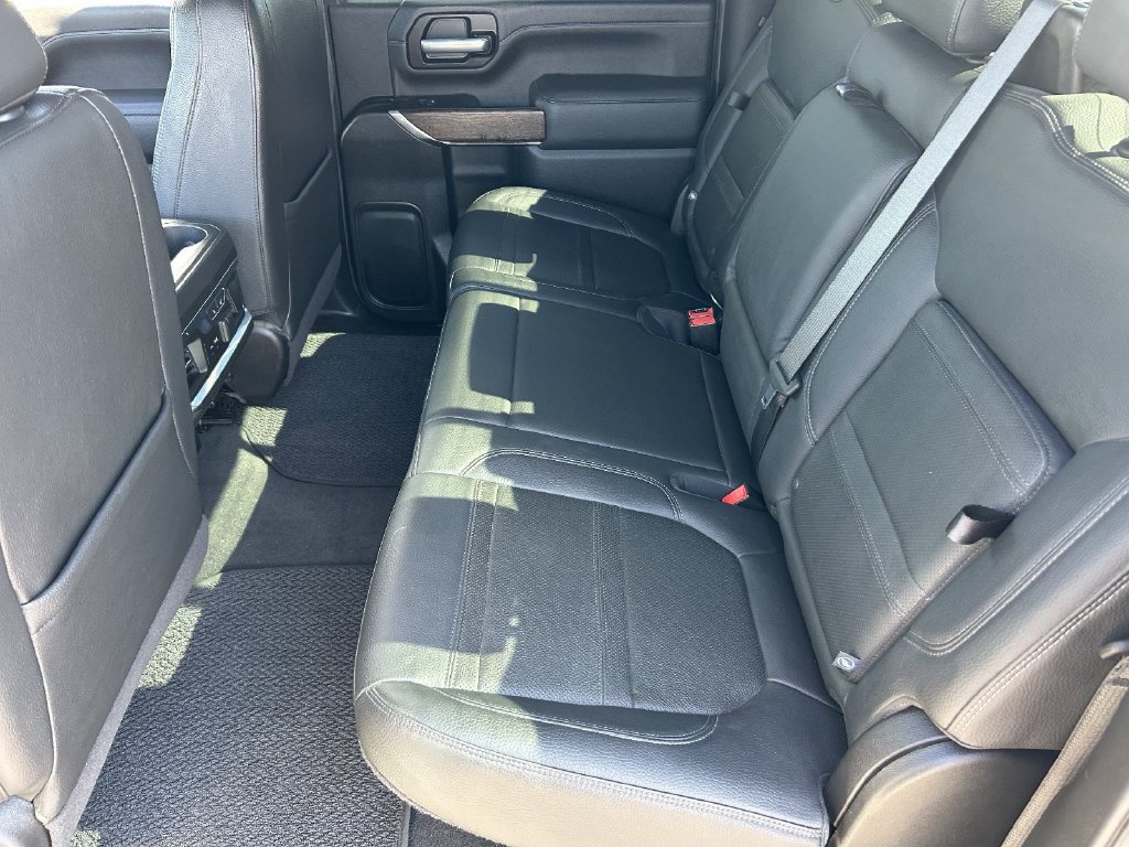 Used 2021 GMC Sierra 3500 Denali w/ Technology Package AWD/4WD image 17