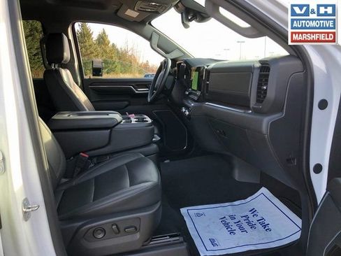 Used 2024 GMC Sierra 1500 SLT AWD/4WD image 22