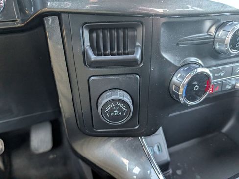 Used 2022 Ford F150 XLT w/ Equipment Group 302A High image 17