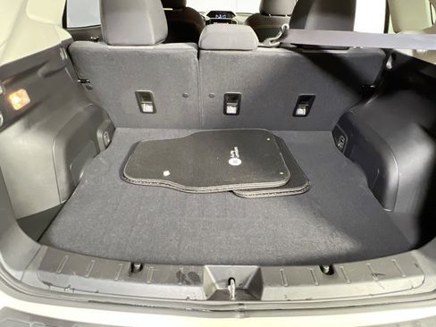 Used 2023 Subaru Crosstrek 2.0i Premium image 25