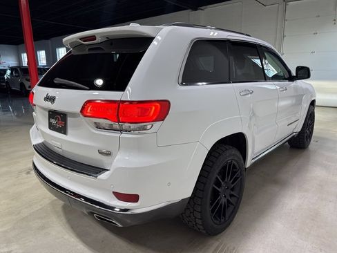 Used 2017 Jeep Grand Cherokee Summit AWD/4WD image 7