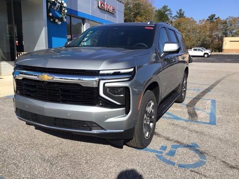 New 2026 Chevrolet Tahoe LS image 2