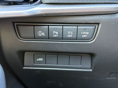 Certified 2025 MAZDA CX-70 3.3 Turbo w/ Preferred Package image 19