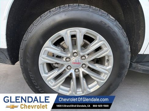 Used 2022 GMC Yukon SLT w/ SLT Premium Package image 27