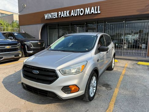 Used 2017 Ford Escape S FWD image 1