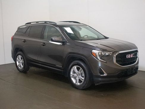Used 2020 GMC Terrain SLE w/ Driver Convenience Package AWD/4WD image 1