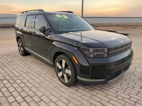 Used 2024 Hyundai Santa Fe Limited image 1