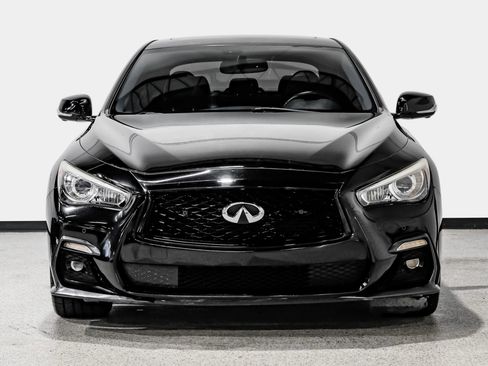 Used 2018 INFINITI Q50 Red Sport 400 w/ Sensory Package (Sport) RWD image 3