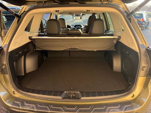 Used 2024 Subaru Forester Touring w/ Convenience Package image 11