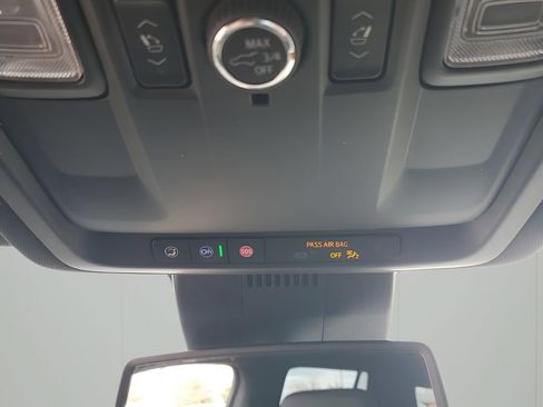 Used 2024 Chevrolet Tahoe Z71 w/ Z71 Off-Road Package image 43