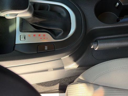 Used 2021 Kia Forte LXS FWD image 24