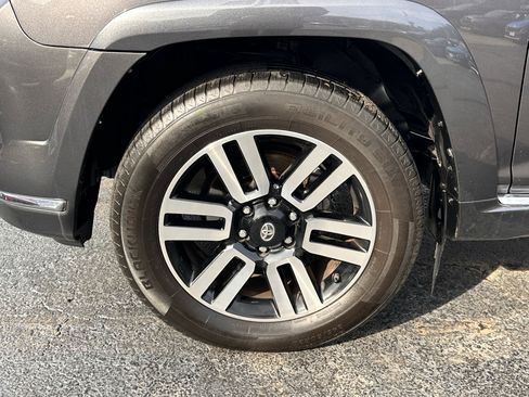 Used 2017 Toyota 4Runner Limited image 21