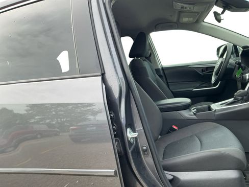 Used 2023 Toyota RAV4 LE FWD image 14