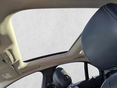 Used 2017 Mercedes-Benz C 300 4MATIC Sedan image 18