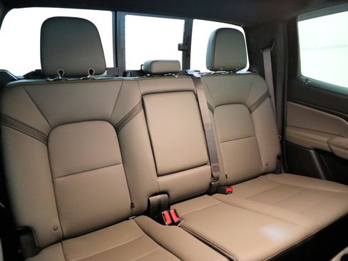 Used 2024 Chevrolet Colorado ZR2 w/ ZR2 Convenience Package III image 13