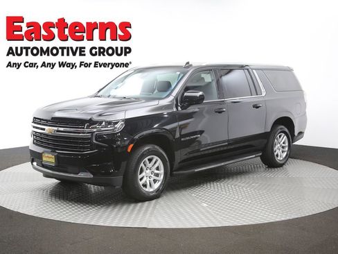 Used 2024 Chevrolet Suburban LT image 58