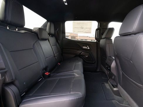 New 2025 Chevrolet Silverado EV LT image 12