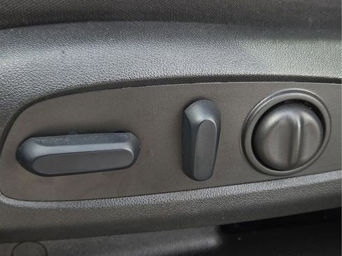 Used 2024 Chevrolet Equinox LT w/ LPO, Floor Liner Package FWD image 12