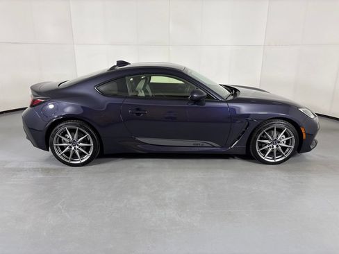 Used 2025 Subaru BRZ Limited w/ Popular Package 1 RWD image 9