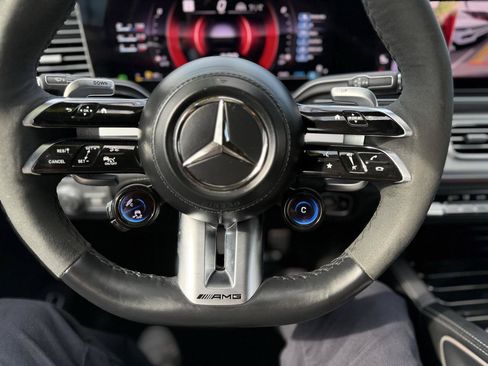 Used 2024 Mercedes-Benz GLS 63 AMG 4MATIC image 21