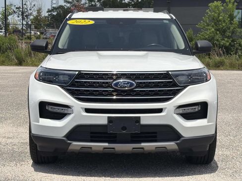 Certified 2022 Ford Explorer XLT w/ Equipment Group 202A RWD image 2