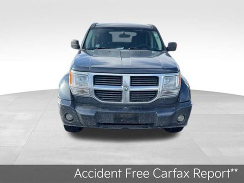 Used 2008 Dodge Nitro SXT image 2